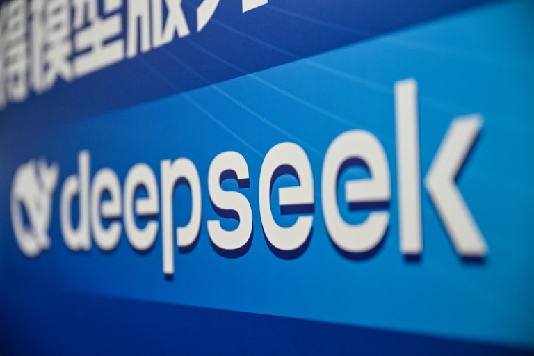 L'entreprise DeepSeek, joyau de la tech chinoise, a annoncé le lancement très attendu d'un nouveau modèle d'intelligence artificielle 