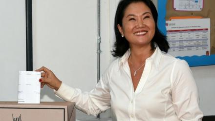 La candidate de droite du parti Fuerza Popular, Keiko Fujimori, lors de son vote à Lima le 12 avril 2026