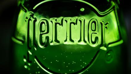 Les ventes de Perrier sous l'appellation "eau minérale naturelle" devront-elles être suspendues le temps que Nestlé Waters obtienne une nouvelle autorisation pour exploiter ses forages ?
