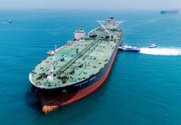 L'Arabie saoudite, la Russie et six autres membres de l'Opep+ ont augmenté dimanche leurs quotas de production de pétrole de 206.000 barils par jour pour le mois d'avril, un volume supérieur aux anticipations, alors que la guerre en Iran déstabilise le Moyen-Orient et les routes d'acheminement du brut. 