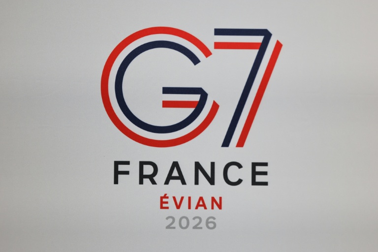 Le G7, dont Paris exerce la présidence tournante, regroupe les Etats-Unis, le Japon, le Canada, le Royaume-Uni, la France, l'Allemagne et l'Italie