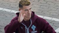 Avant finalement de quitter le rassemblement de sa sélection, la star du Portugal Cristiano Ronaldo était arrivé à l'entraînement en saluant les supporters, le 30 septembre 2026
