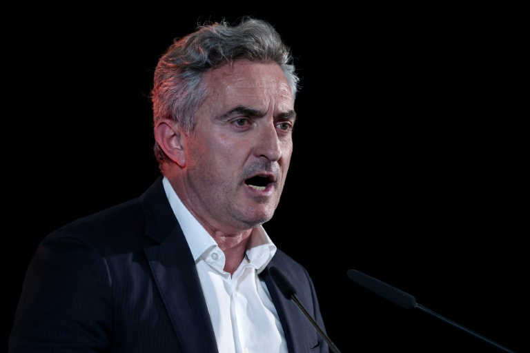 Le sénateur français d'extrême droite, Stéphane Ravier, s'exprime lors d'une réunion du parti 