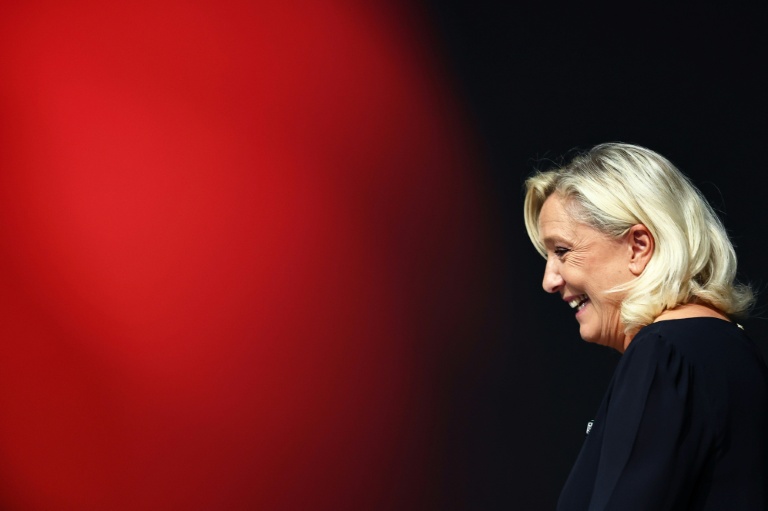 La candidate du Rassemblement national à la présidentielle, Marine Le Pen, le 12 octobre 2026 à Moissac