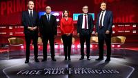 (De g à d) Les candidats à la primaire du PS et de Place publique — Raphaël Glucksmann, Emmanuel Maurel, Ségolène Royal, Olivier Faure et Jérôme Guedj posent avant un débat organisé par LCI à Boulogne-Billancourt, le 23 septembre 2026