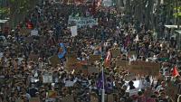 Manifestation de lycéens, parents, professeurs et syndicalistes à Marseille, le 6 octobre 2026