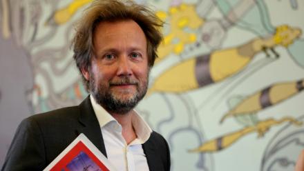 Boris Vallaud, député du Parti socialiste (PS), arrive pour participer à un débat au Beffroi de Montrouge, à Montrouge, dans les Hauts-de-Seine, le 22 juin 2026