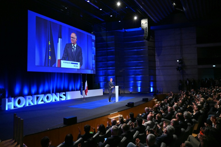 Edouard Philippe en meeting à Reims le 10 mai 2026