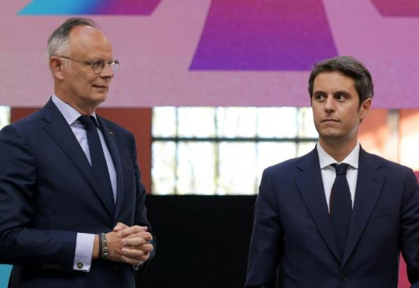 Edouard Philippe (G) et Gabriel Attal, le 6 avril 2025 à Saint-Denis