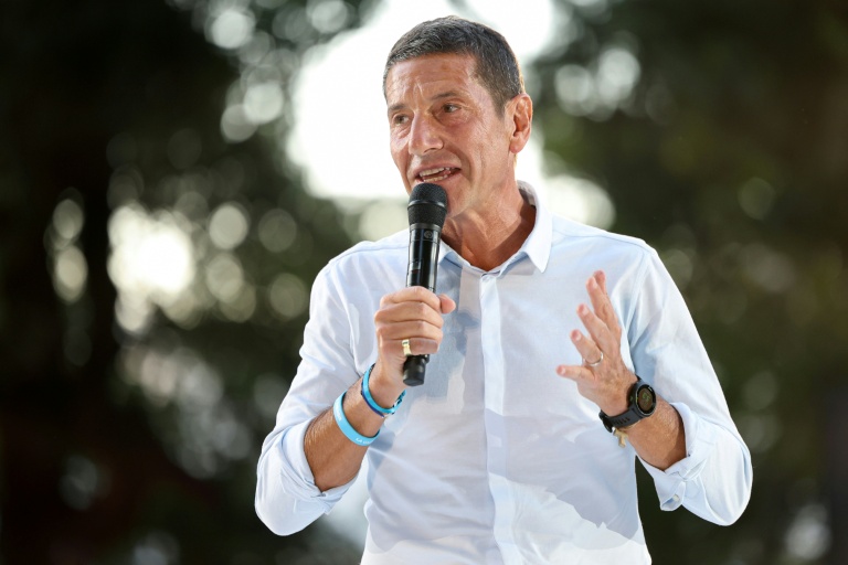 David Lisnard, maire de Cannes et candidat à la présidentielle de 2027, lors d'un rassemblement à Cannes, le 29 août 2026
