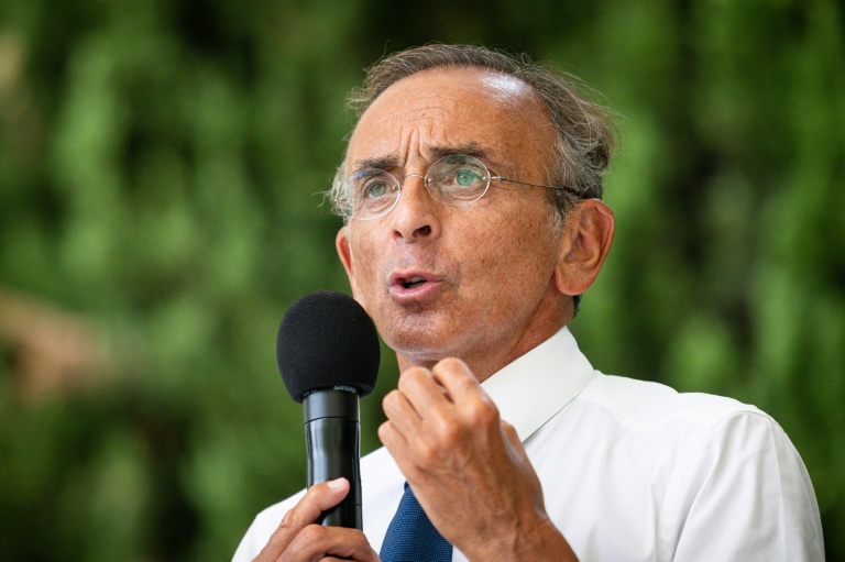 Le président du parti français d'extrême droite Reconquête, Éric Zemmour à Orange dans le Vaucluse, le 7 septembre 2024
