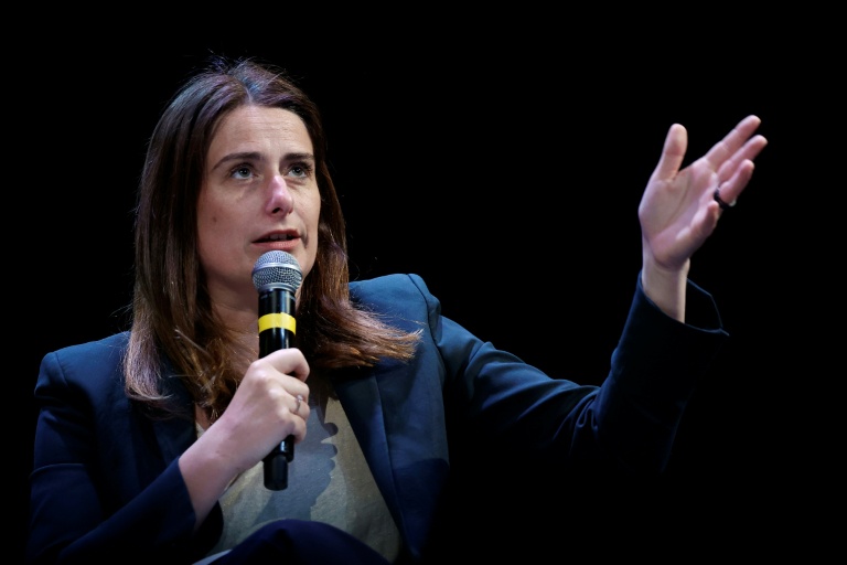 La secrétaire nationale des Ecologistes, Marine Tondelier, s'exprime lors du “Grand Débat des Gracques” le 11 avril 2026 à Paris