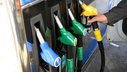 Des pompes à carburant dans une station-service à Thionville, le 9 mars 2026 en Moselle