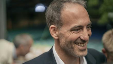 Le leader de Place publique Raphaël Glucksmann, le 27 septembre 2025, à Bram dans l'Aude