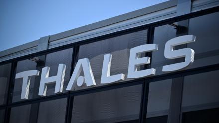 Le logo de Thales au salon du Bourget, près de Paris, le 18 juin 2025