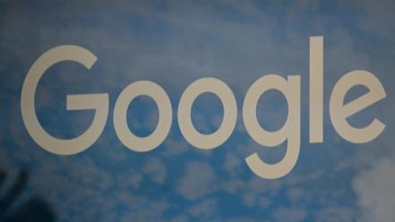 L'autorité britannique de la concurrence (CMA) a proposé mercredi de permettre aux sites internet, dont ceux d'information, de refuser que leurs contenus soient utilisés dans la fonctionnalité "Aperçus IA" de Google