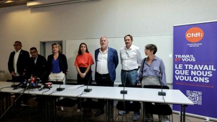 Cyril Chabanier (CFTC),  Frederic Souillot (FO), Marylise Léon (CFDT), Sophie Binet (CGT),   François Hommeril (CFE-CGC) et Laurent Escure (Unsa) avant la conférence de presse du 29 août 2025, à Paris