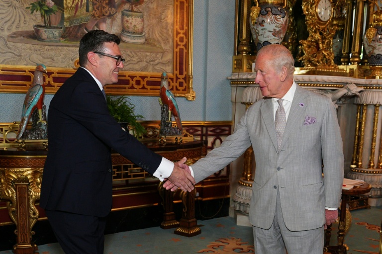 Le roi Charles III et nouveau Premier ministre britannique, Andy Burnham, lors d'une audience au palais de Buckingham, à Londres, le 20 juillet 2026