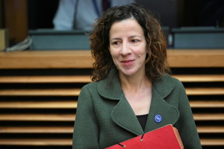 La commissaire européenne aux Affaires sociales Roxana Minzatu annonce mardi des propositions pour faciliter la mobilité des travailleurs dans l'Union européenne, Strasbourg, le 15 septembre 2026