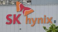 Le logo de SK hynix sur une usine du groupe à Icheon en Corée du Sud, le 29 juullet 2026.