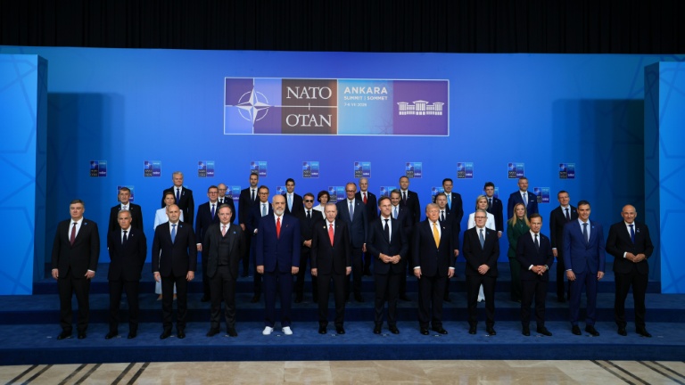 Photo de famille des participants au sommet de l'Otan, le 8 juillet 2026 à Ankara, en Turquie