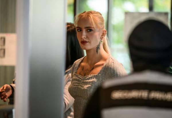 L'influenceuse Mila Orriols le 21 octobre 2025, au tribunal de Lyon