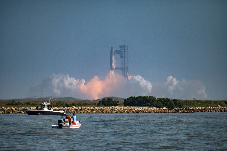 Lancement de Starship depuis la base de Starbase, au Texas, le 27 mai 2025