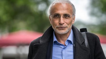 L'islamologue Tariq Ramadan arrive au tribunal au dernier jour de son procès en appel pour viol, e 29 mai 2024 à Genève, en Suisse