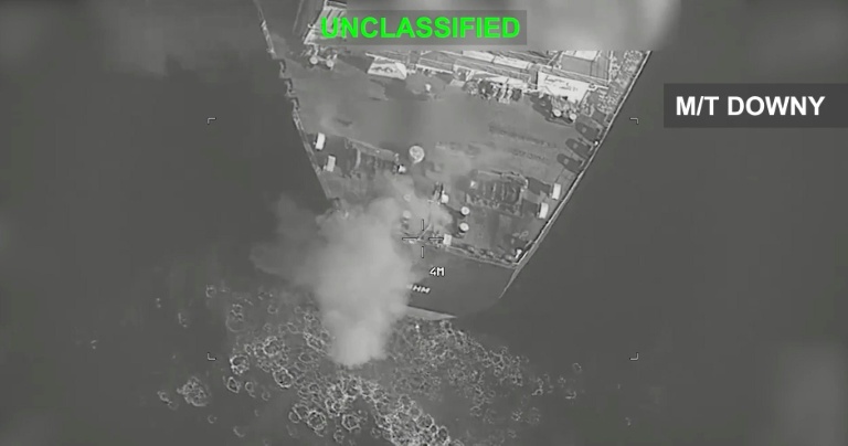 Capture d’écran réalisée le 5 septembre 2026 à partir d'une vidéo diffusée par le Commandement central des États-Unis (Centcom) sur X montrant ce que le Centcom présente comme une frappe des forces armées américaines contre un pétrolier iranien au large de l'île de Kharg, le 5 septembre 2026
