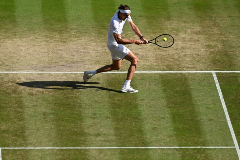 Le N.3 mondial Alexander Zverev contre l'Américain Taylor Fritz (7e) en quarts de finale de Wimbledon le 8 juillet 2026 à Londres
