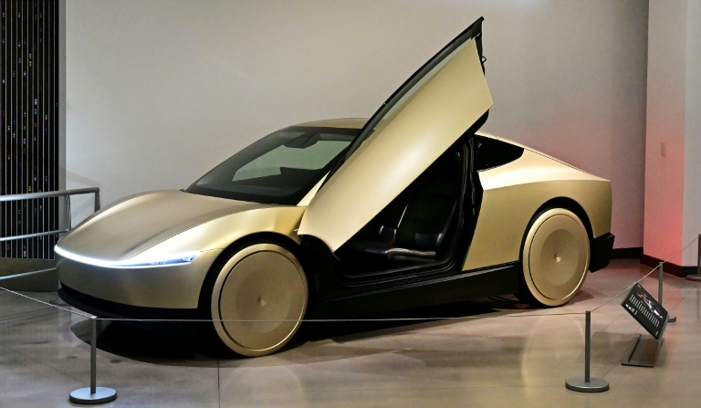 Un prototype du Cybercab, véhicule sans volant ni pédales de Tesla pour service de robotaxi, à Los Angeles le 3 décembre 2024