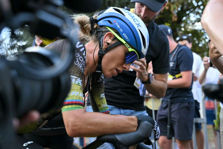 La Française Pauline Ferrand-Prévot à l'issue de la 5e étape du Tour de France, le 5 août 2026 à Belleville-en-Beaujolais