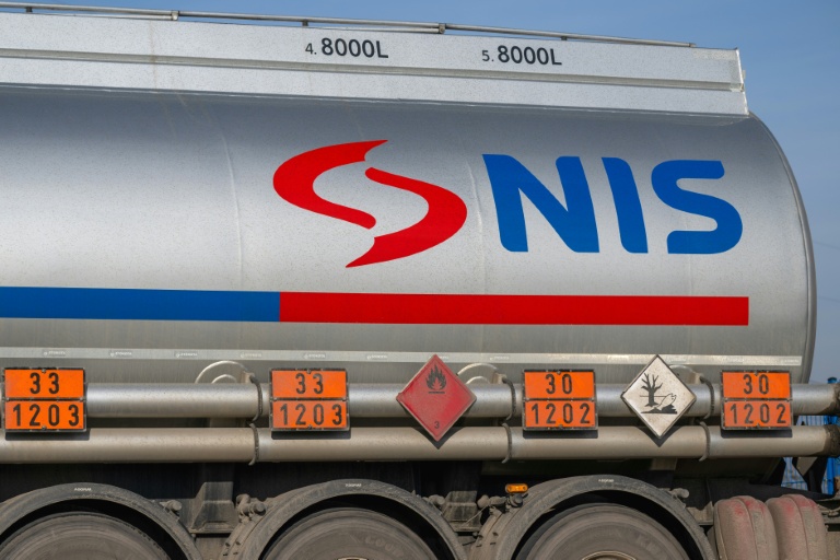 Camion-citerne à la raffinerie NIS à Pancevo le 10 décembre 2025. 