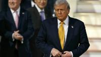 Le président américain Donald Trump à son arrivée à l'aéroport de Tokyo, le 27 octobre 2025