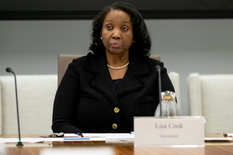 La gouverneure Lisa Cook au siège de la Réserve fédérale (Fed) à Washington, le 25 juin 2025