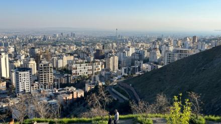 La ville de Téhéran vue depuis le parc Pardisan, le 22 avril 2026 en Iran 