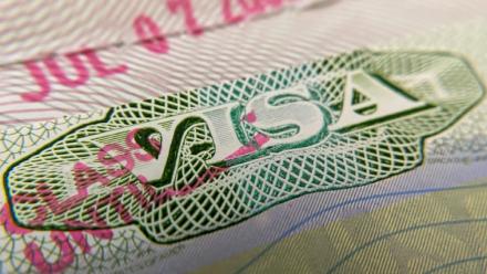 Le gouvernement de Donald Trump a proposé jeudi de réduire la durée de séjour aux Etats-Unis des étudiants et journalistes étrangers, dans un contexte de renforcement des restrictions à l'immigration légale dans le pays