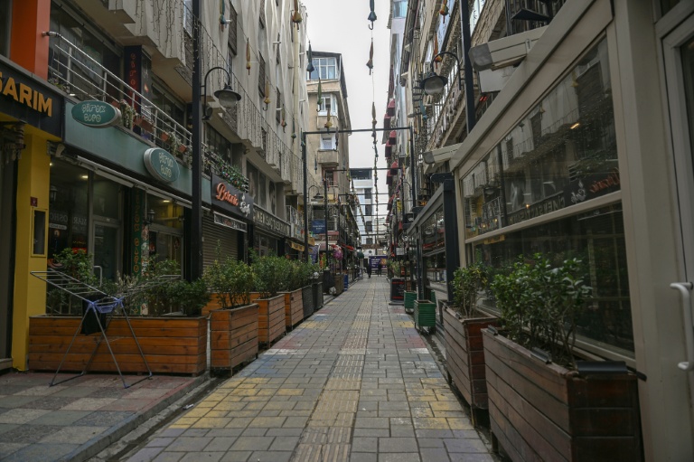 Une rue commerçante vide de Van, le 2 février 2026, en Turquie