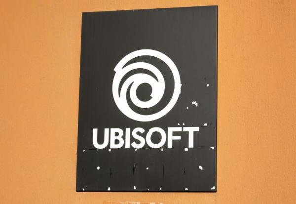 Ubisoft, le géant des jeux vidéo, compte supprimer "jusqu'à 200 postes" au sein de son siège, soit près de 5% de ses effectifs français, dans le cadre d'une vaste réorganisation visant à le relancer