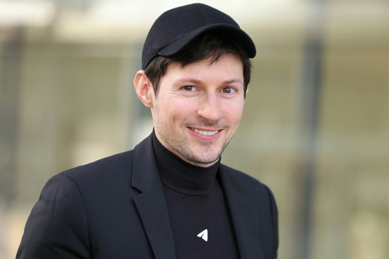 Pavel Durov, PDG et fondateur de l'application de messagerie Telegram, arrive au palais de justice de Paris le 6 décembre 2024