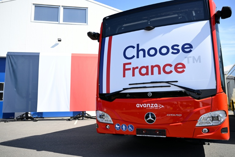 Un bus Choose France à Ligny-en-Barrois, dans la Meuse, le 19 mai 2025