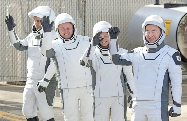 Les membres de l'équipage de la mission Crew-11 à leur départ de Cape Canaveral, en Floride, le 1er août 2025