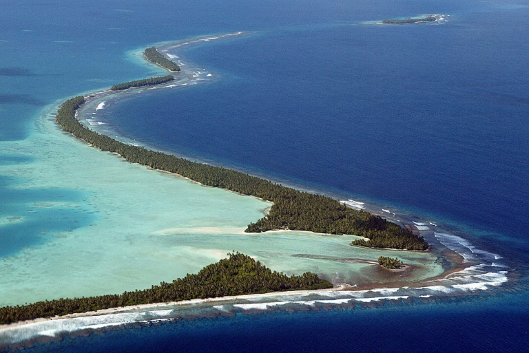 Vue aérienne de l'atoll de Funafuti, dans l'archipel des Tuvalu, le 19 février 2004