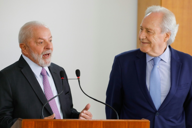Le président brésilien Lula et son ministre de la Justice Ricardo Lewandowski à Brasilia, le 11 janvier 2024