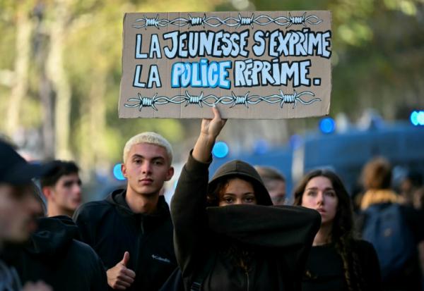 Des étudiants manifestent à Paris, le 5 octobre 2026