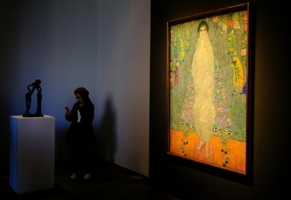 "Le portrait d'Elisabeth Lederer" de Gustav Klimt exposé par Sotheby’s à New York le 8 novembre 2025.
