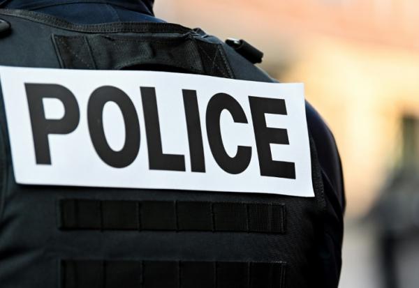 Un Tunisien de 27 ans soupçonné de fomenter un projet d'attaque d'inspiration jihadiste, contre un musée parisien ou la communauté juive, a été mis en examen lundi à Paris et placé en détention provisoire