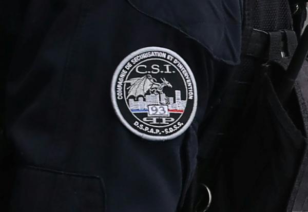 Plusieurs plaintes, dont une pour "actes de torture", ont été déposées contre une compagnie de policiers opérant en Seine-Saint-Denis, déjà touchée par plusieurs scandales ces dernières années et dont la dissolution avait été annoncée