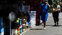 Une nouvelle vague de chaleur estivale étouffante a débuté vendredi midi avec 11 départements du sud de la France placés en vigilance orange "canicule"
