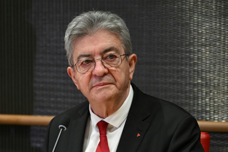 Le chef de la France Insoumise Jean-Luc Melenchon à Paris le 6 décembre 2025